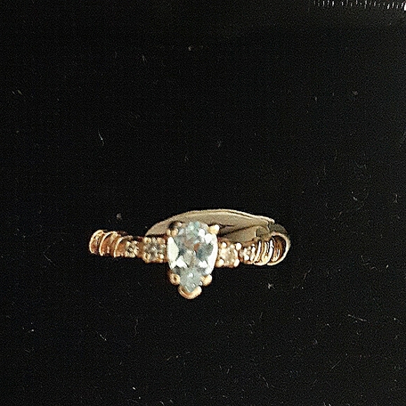 10K YELLOW GOLD BLUE TOPAZ/ DIAMOND ACCENTS RING SIZE 6 - Picture 2 of 5